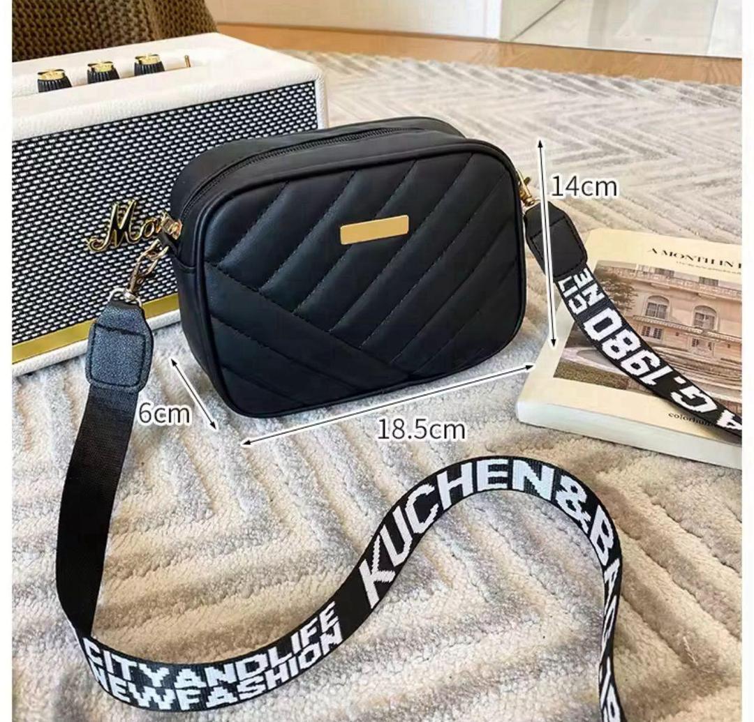 Women’s Leather Crossbody Bag